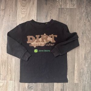 John Deere Black Kids Long Sleeve 'Dirt Makes Me Cuter' Graphic Shirt